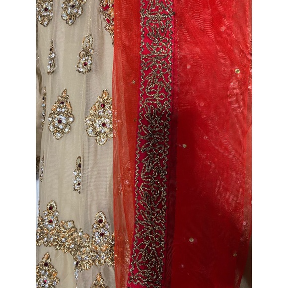 Pakistan suit - Picture 3 of 8